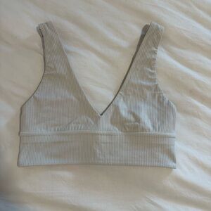 Lululemon Align V-Neck Bra